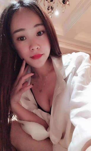 2020年8月2221岁情人般温柔的护士妹子